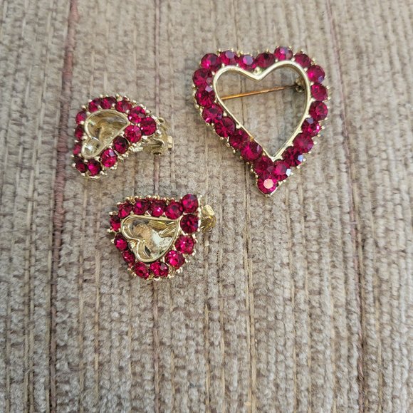 Vintage Rhinestone Red Heart Brooch and Earrings Set - Picture 4 of 7